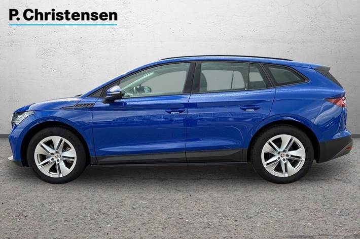 Blå Skoda Enyaq fra 2023