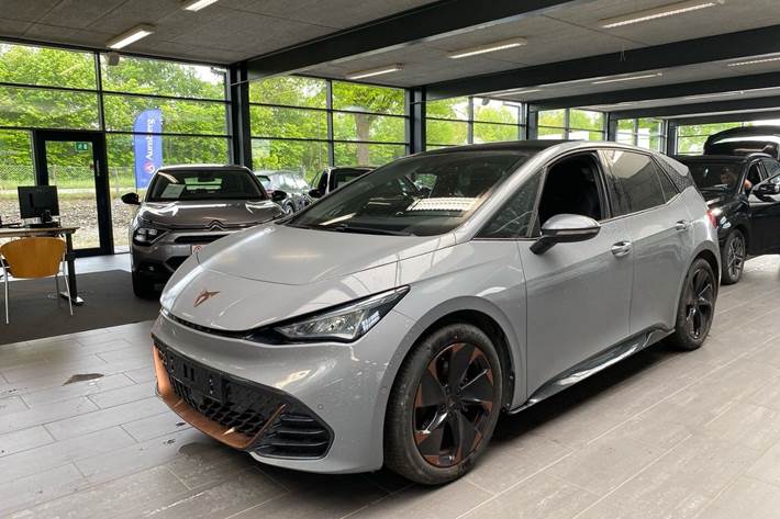 Grå Cupra Born fra 2022
