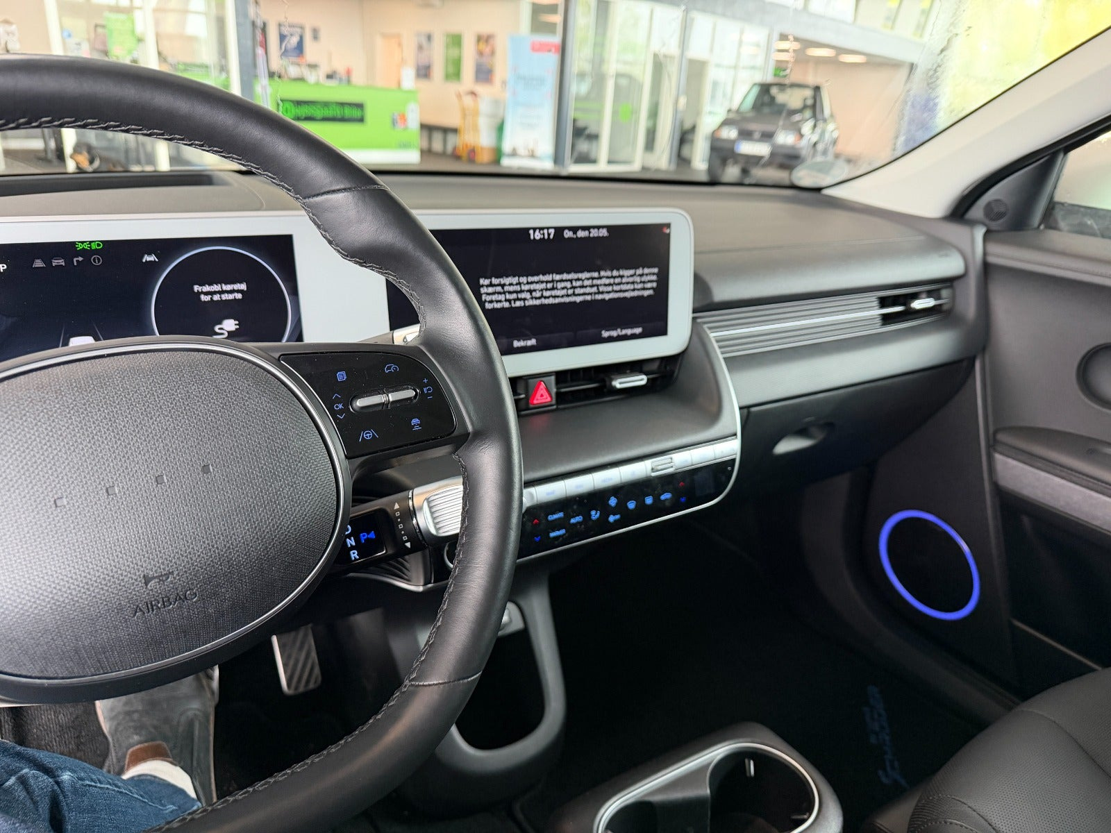 Gul Hyundai Ioniq 5 fra 2023