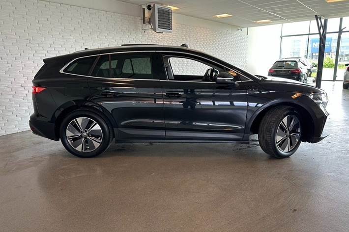 Sort Skoda Enyaq fra 2022
