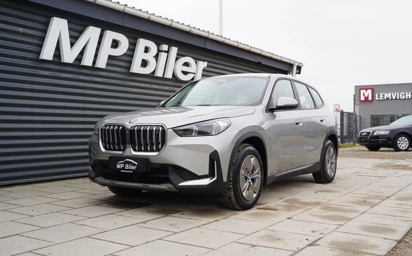 BMW iX1 xDrive30