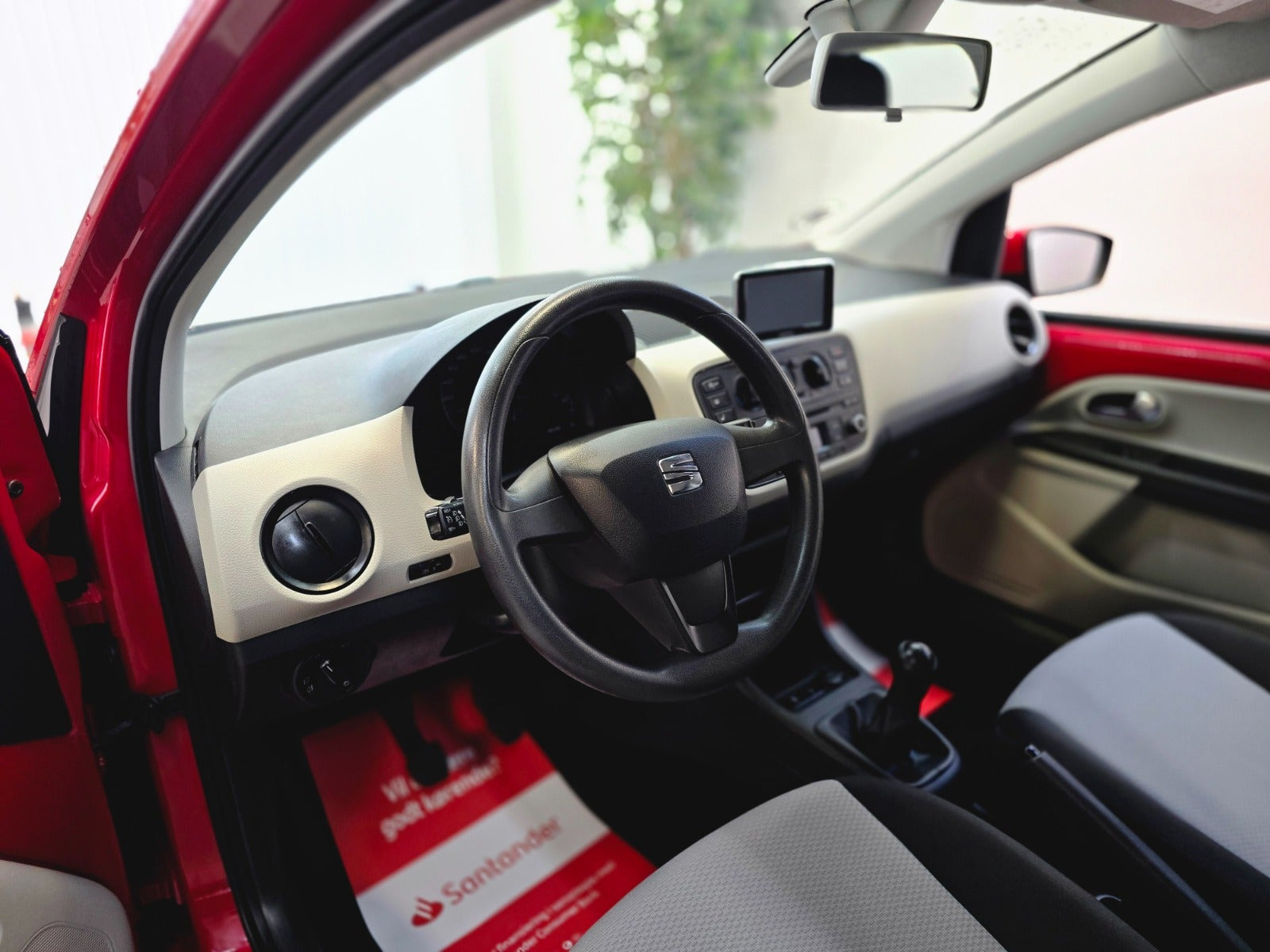 Rød Seat Mii fra 2015