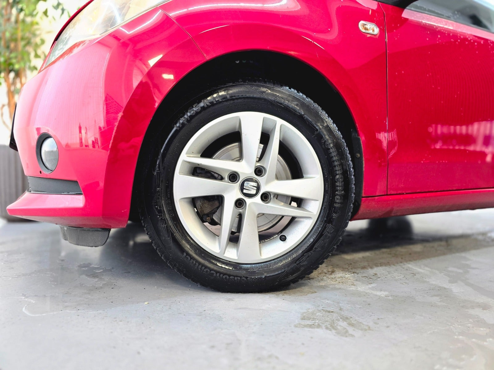 Rød Seat Mii fra 2015