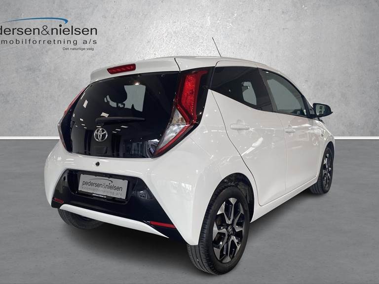Toyota Aygo 1,0 VVT-I X-Press 72HK 5d