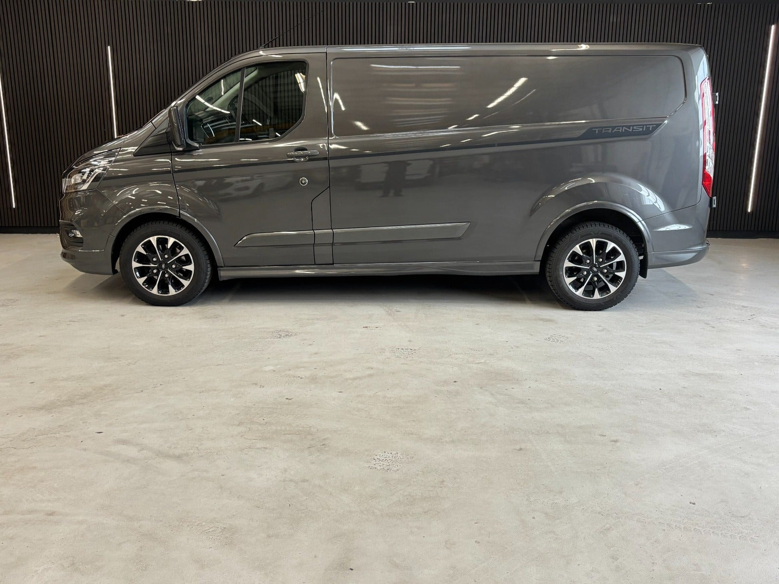 undefined Ford Transit 350 L2 Van fra 2022