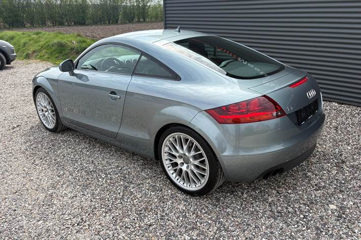 Grøn Audi TT fra 2007