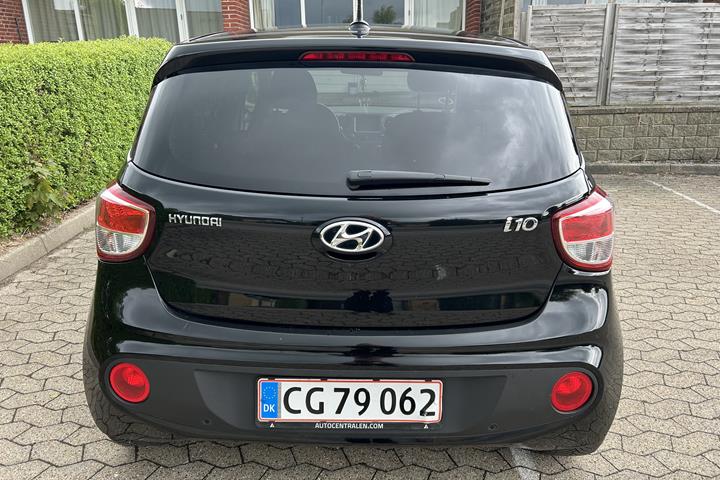 Sort Hyundai i10 fra 2019