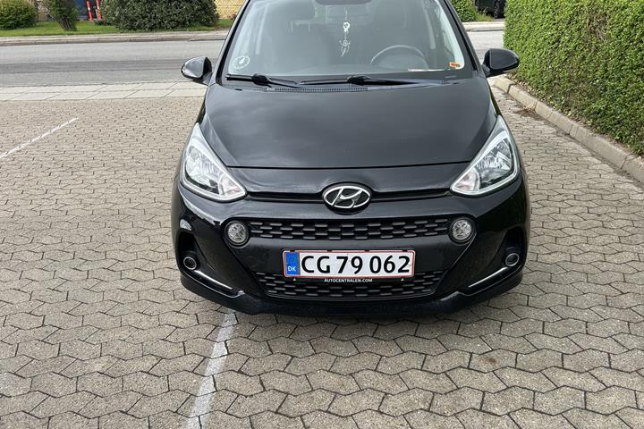 Sort Hyundai i10 fra 2019