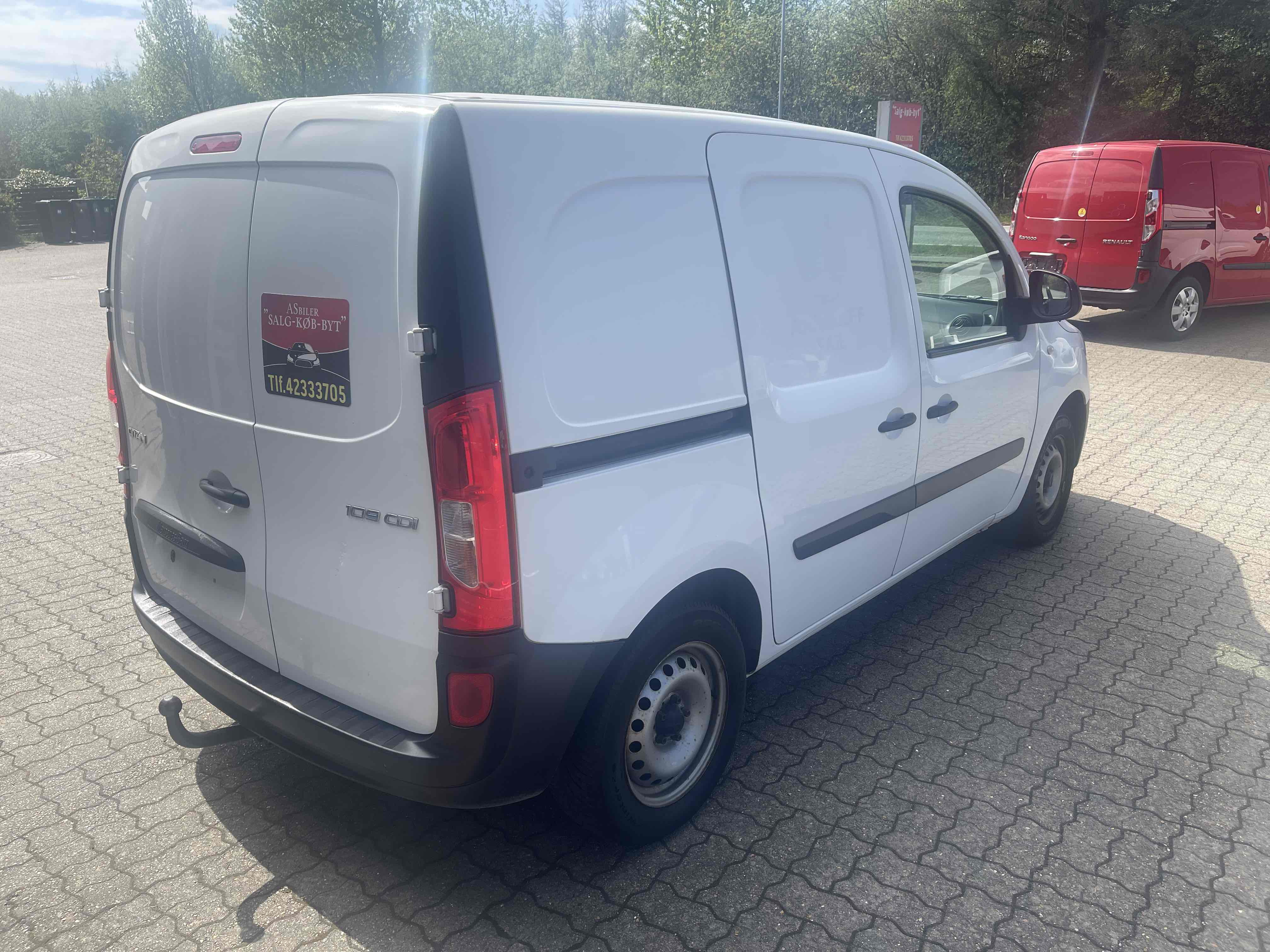 Hvid Mercedes Citan 109 fra 2020