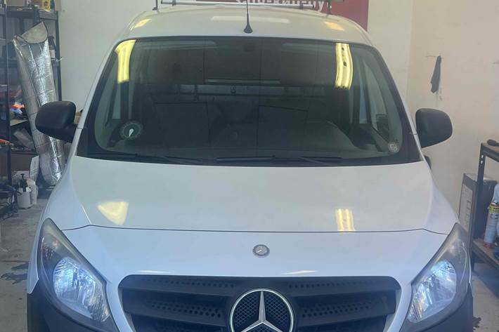 Hvid Mercedes Citan 109 fra 2020