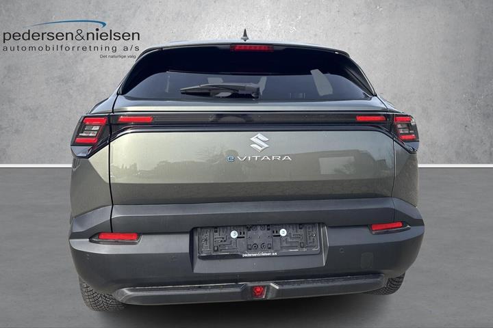 Grøn Suzuki eVitara fra 2026