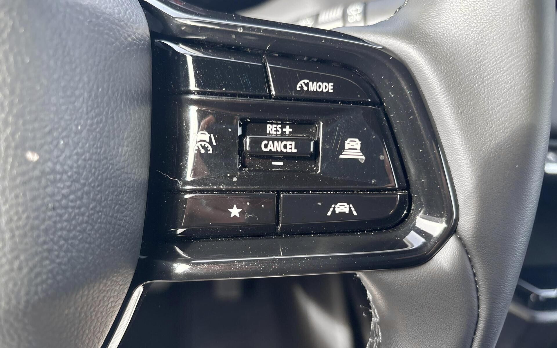 Grøn Suzuki eVitara fra 2026