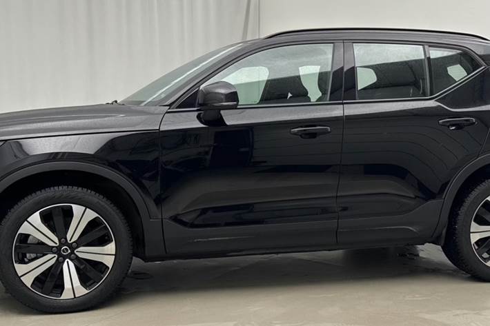 Sort Volvo XC40 fra 2023