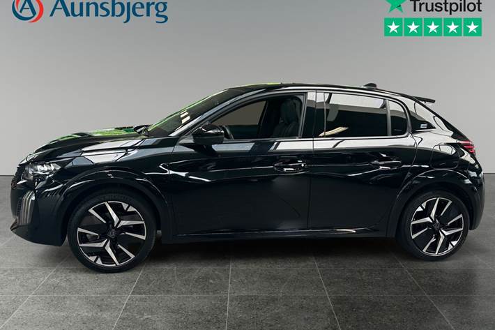 Sort Peugeot e-208 fra 2025