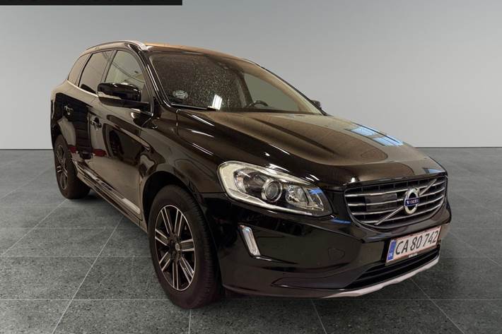 Sort Volvo XC60 fra 2017