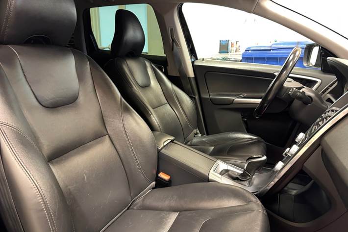 Sort Volvo XC60 fra 2017