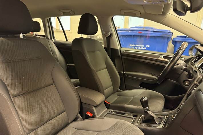 Sølv VW Golf VII fra 2018