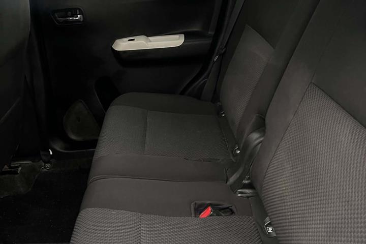 Blå Suzuki Ignis fra 2020