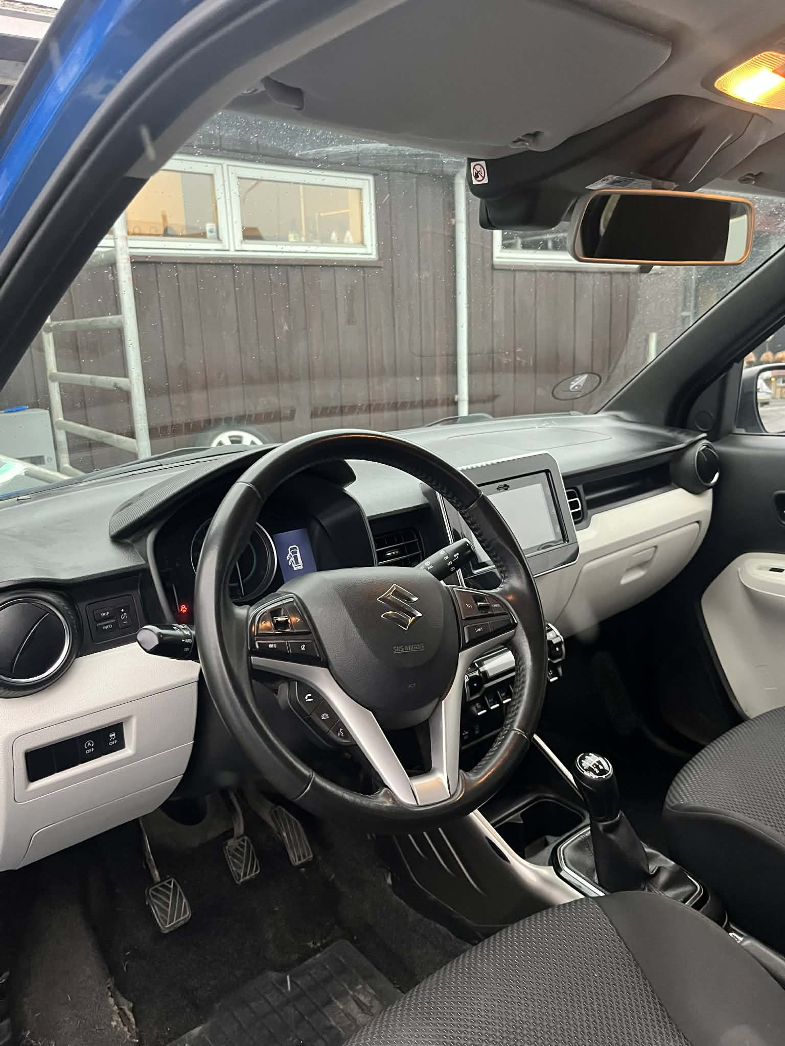 Blå Suzuki Ignis fra 2020