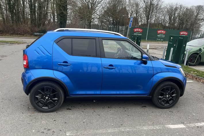 Blå Suzuki Ignis fra 2020