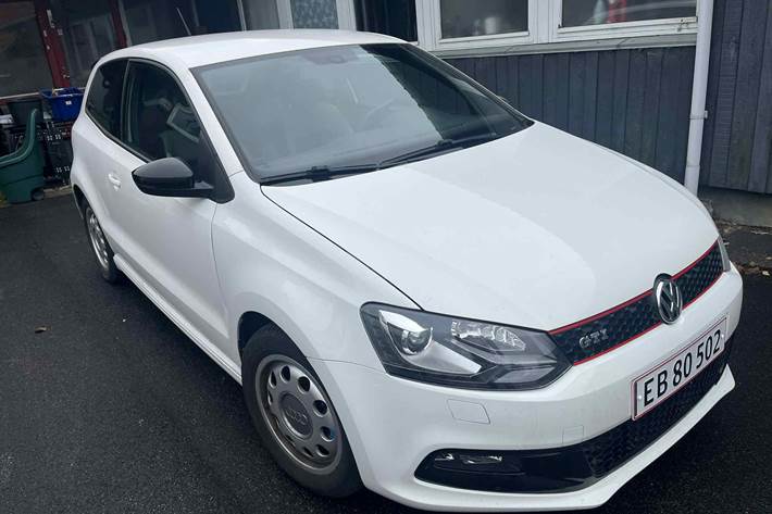 Hvid VW Polo fra 2013