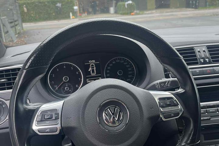 Hvid VW Polo fra 2013