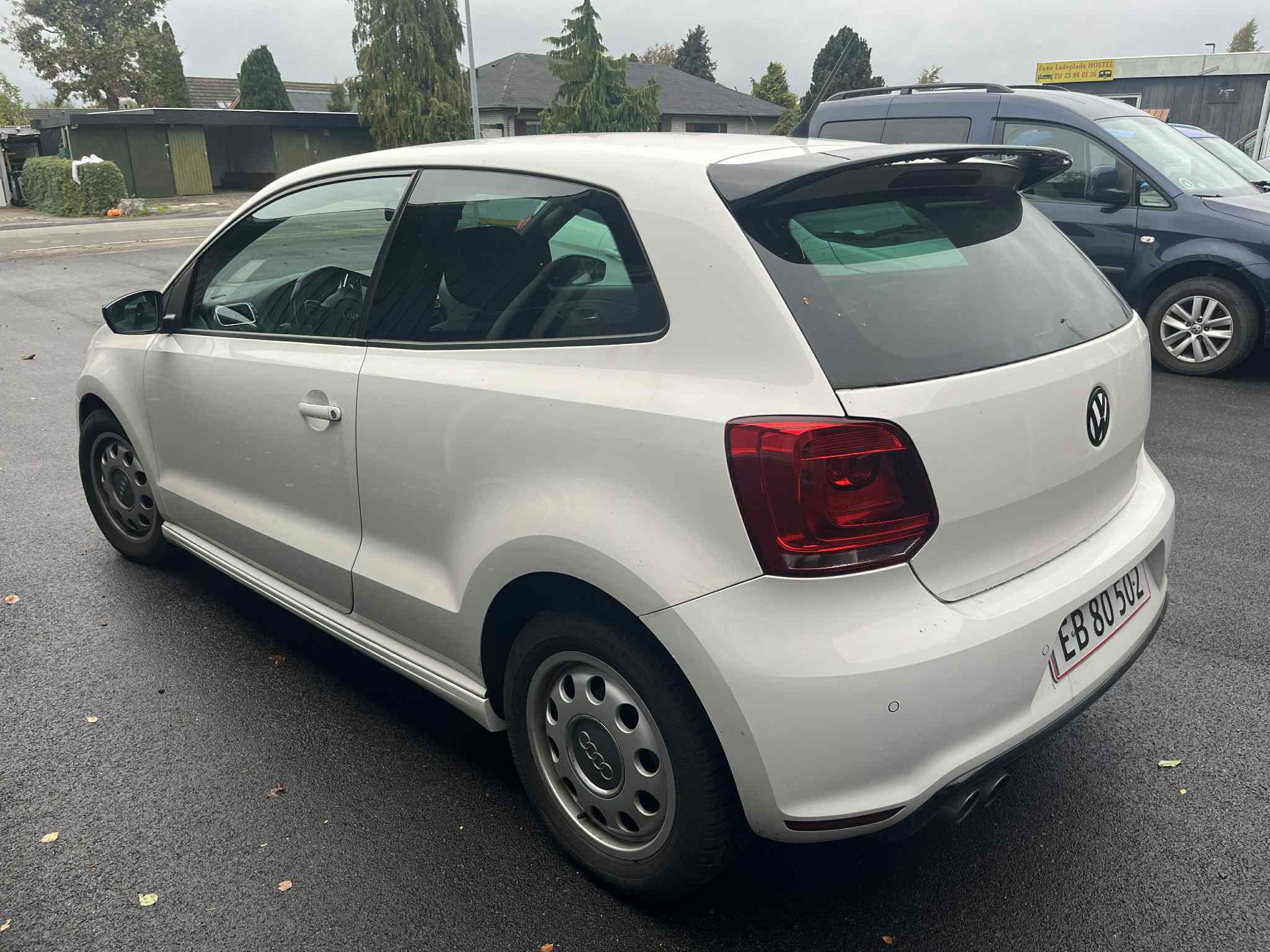 Hvid VW Polo fra 2013