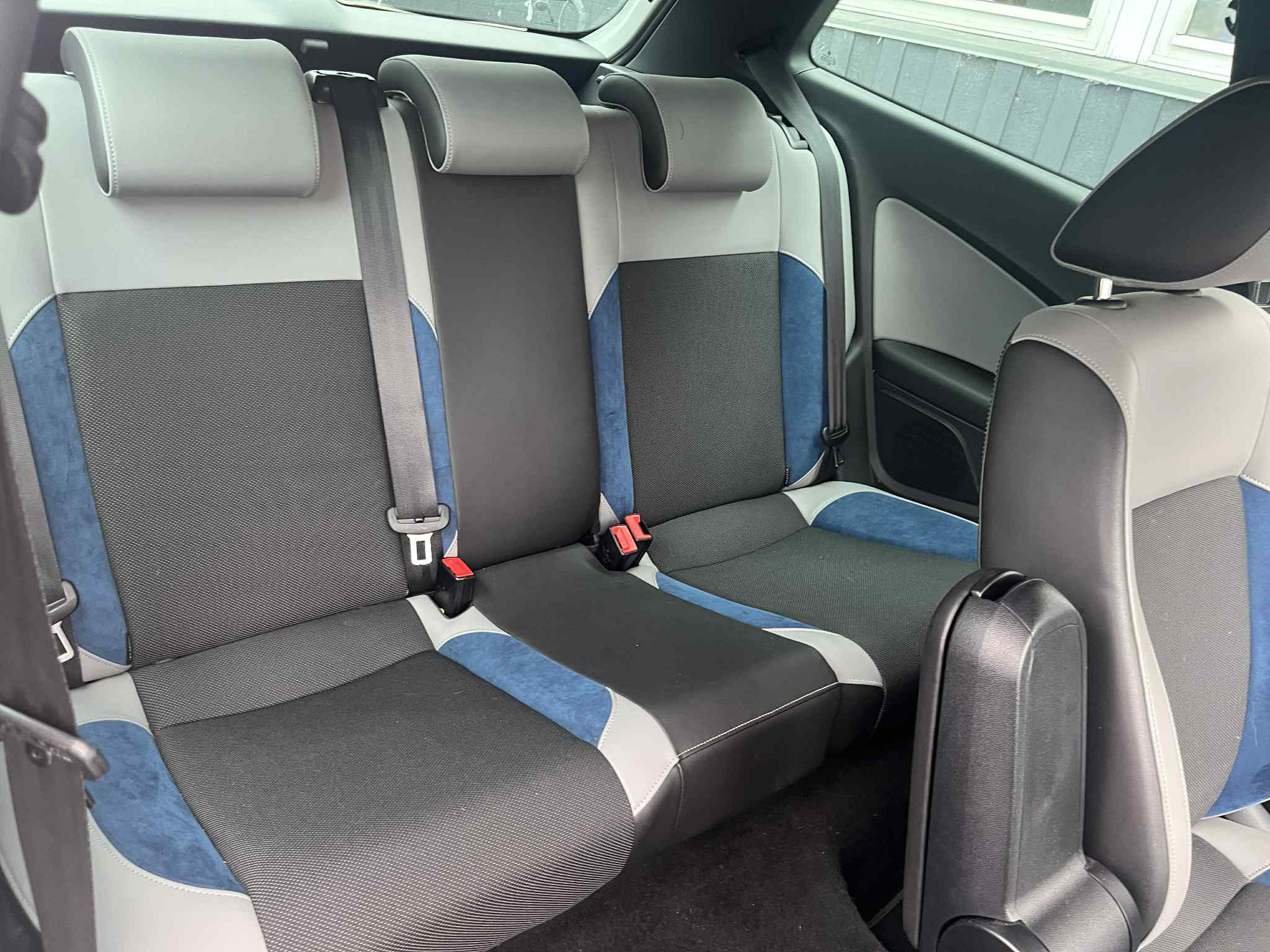 Hvid VW Polo fra 2013