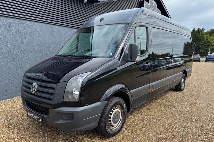 Sort VW Crafter fra 2016