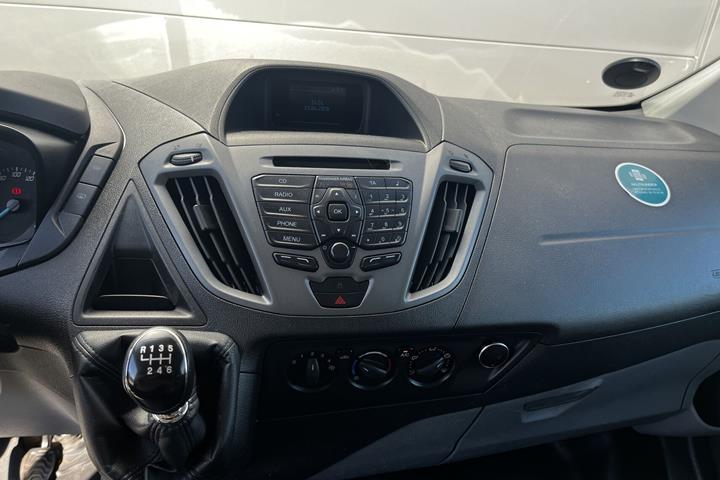 Hvid Ford Transit Custom fra 2014