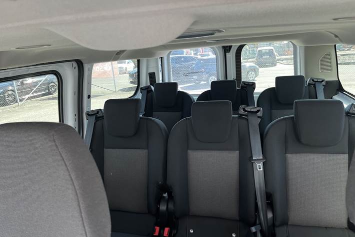 Hvid Ford Transit Custom fra 2014