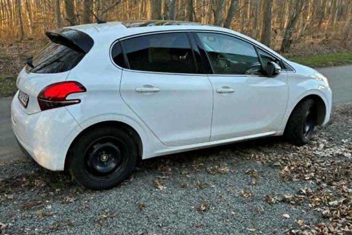 undefined Peugeot 208 fra 2018