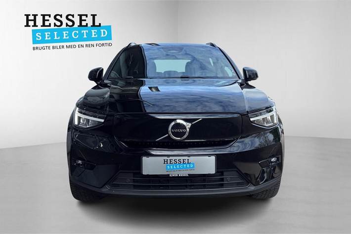Sort Volvo XC40 fra 2023