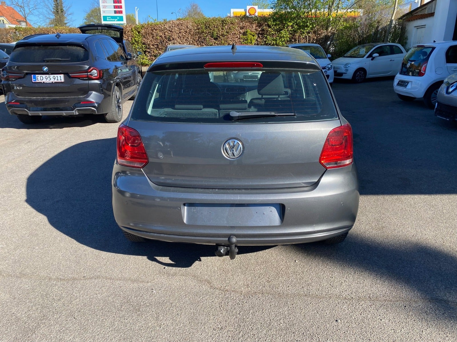 Grå VW Polo fra 2012