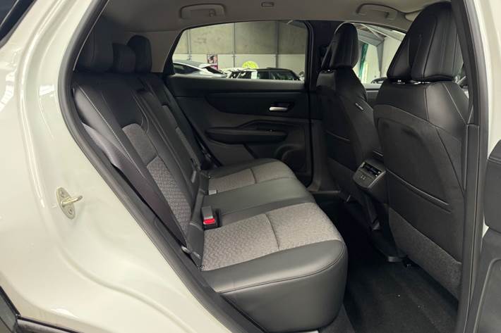 Hvid Nissan Ariya fra 2025