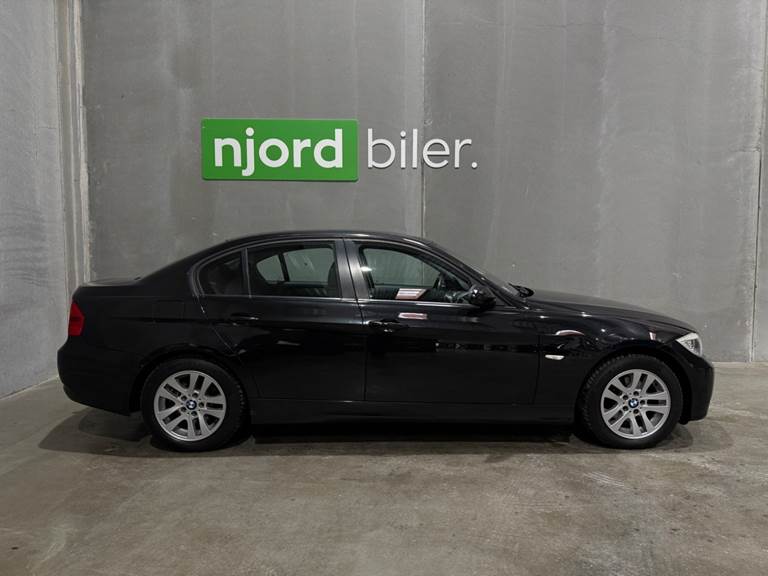 BMW 320i 2,0