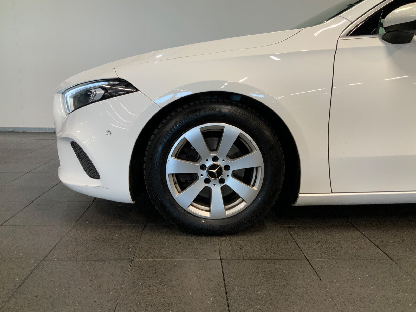 Hvid Mercedes A180 d fra 2019