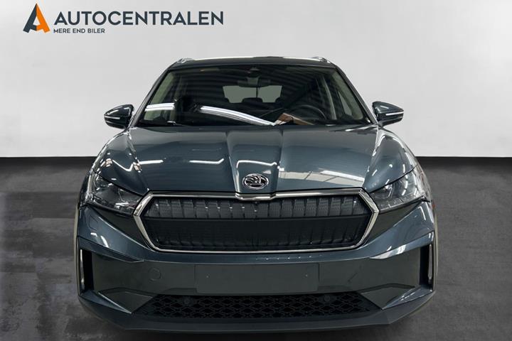 Grå Skoda Enyaq fra 2022