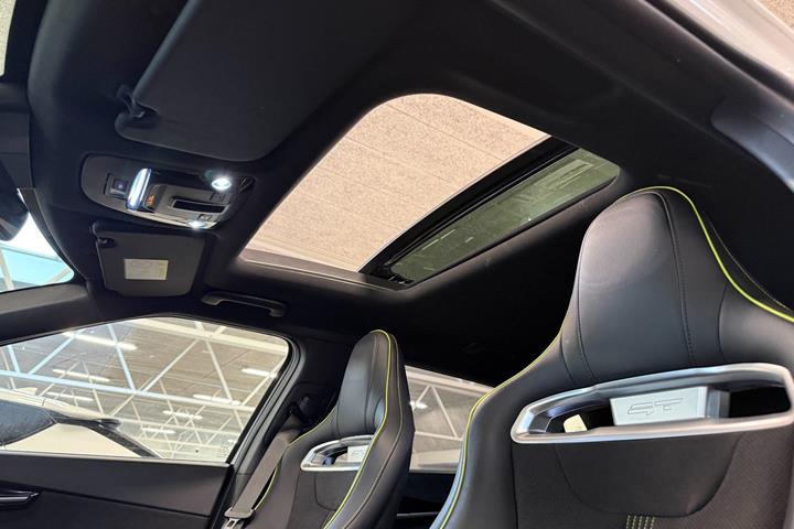 Hvid Kia EV6 fra 2024
