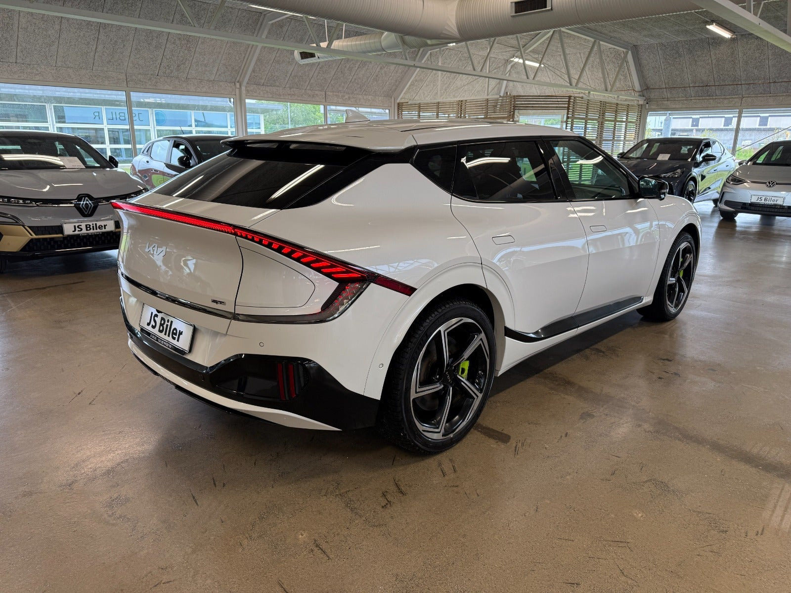 Hvid Kia EV6 fra 2024