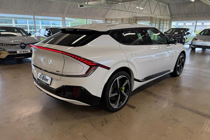 Hvid Kia EV6 fra 2024