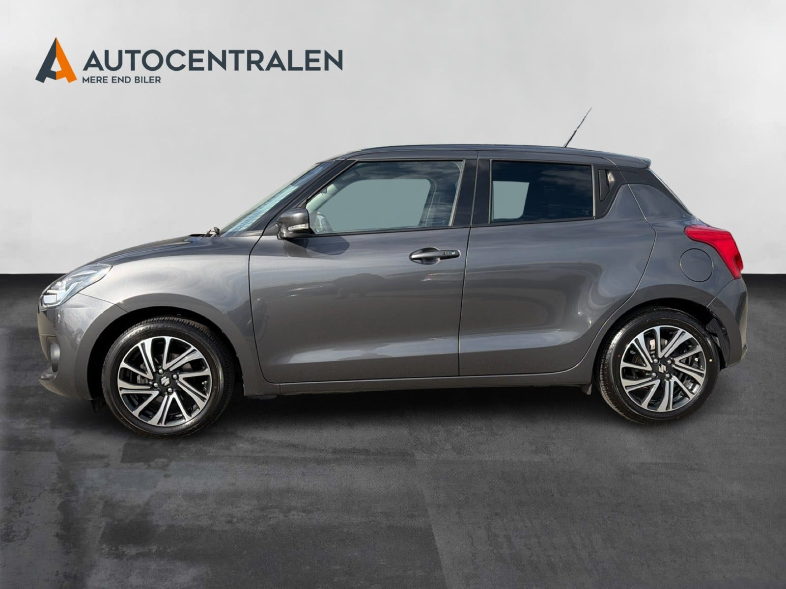 Grå Suzuki Swift fra 2020