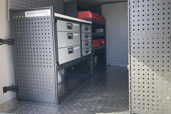 Hvid Mercedes Vito 114 fra 2024