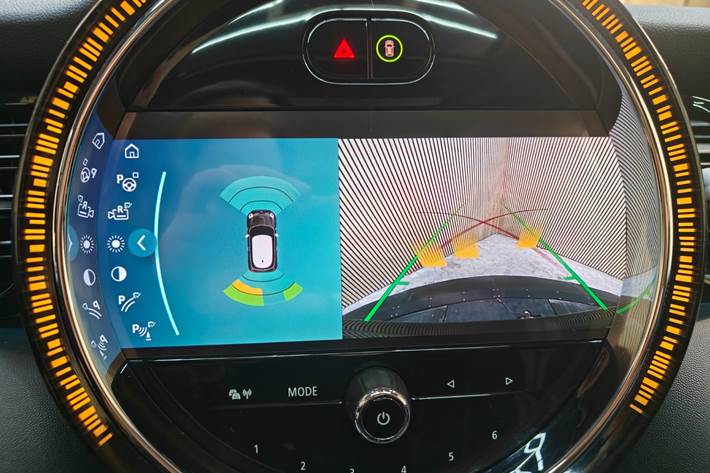 Sort Mini Cooper SE fra 2023