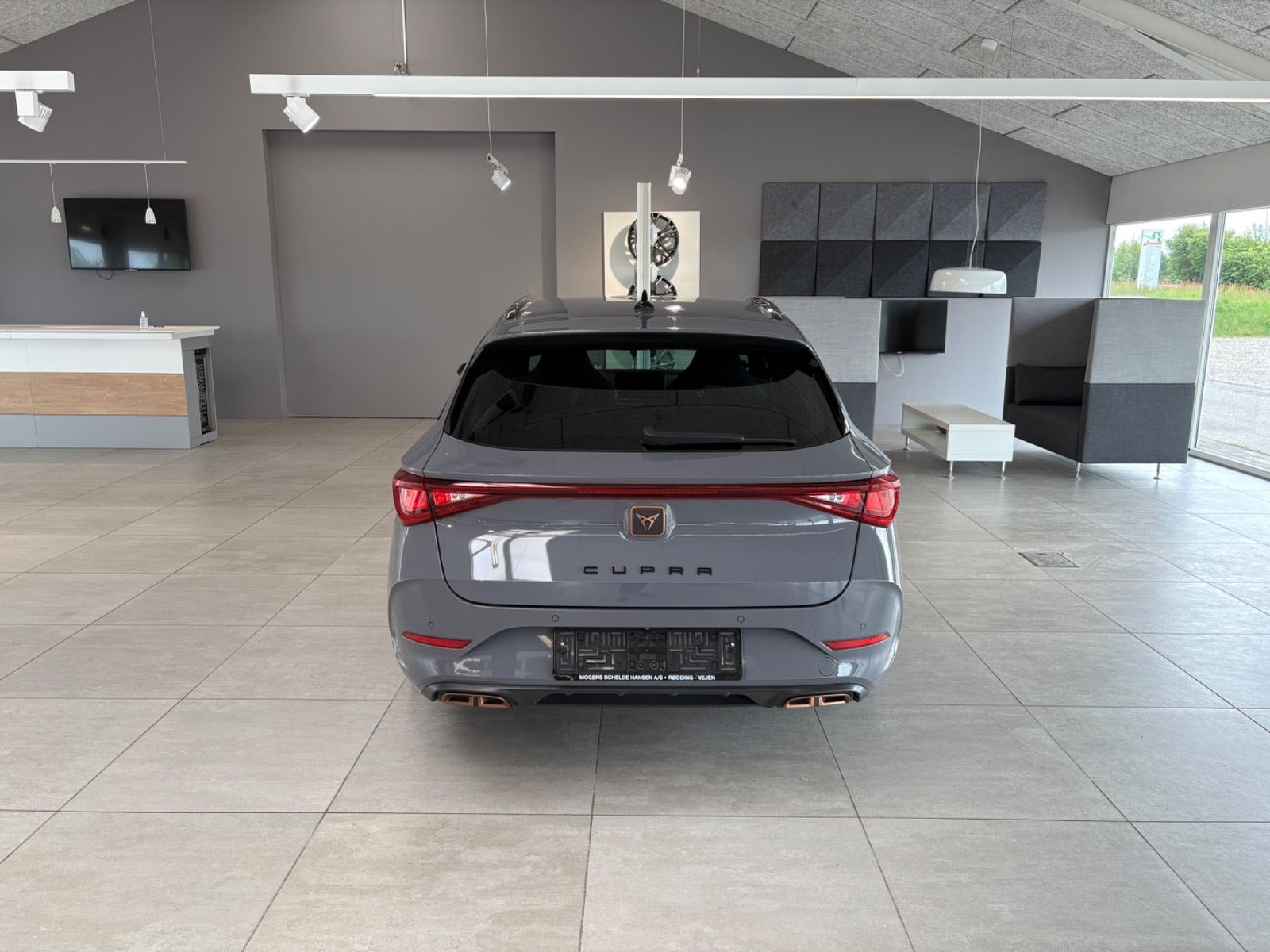 Grå Seat Leon fra 2021