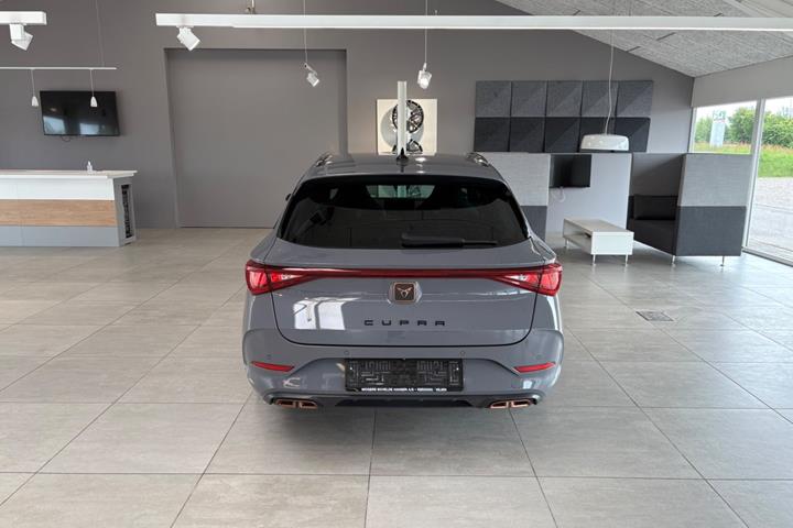 Grå Seat Leon fra 2021