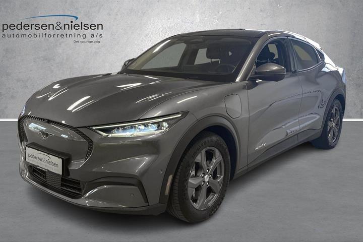 Grå Ford Mustang Mach-E fra 2024 set udefra