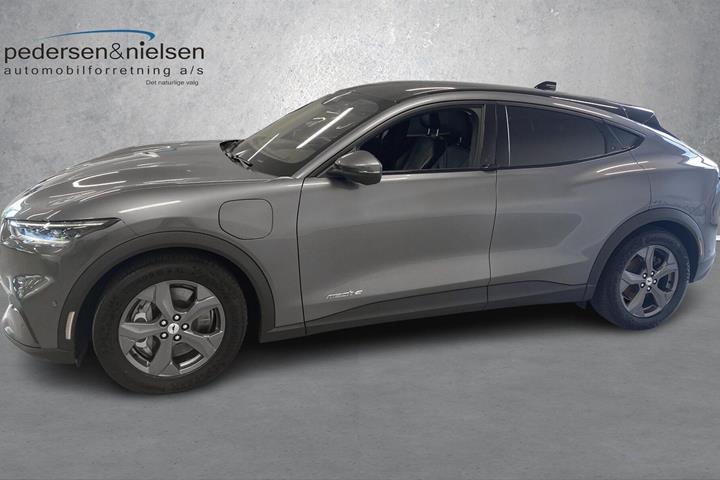 Grå Ford Mustang Mach-E fra 2024