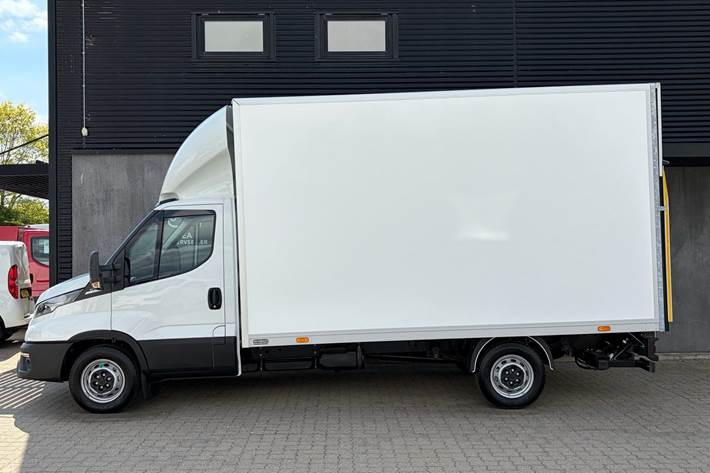 Hvid Iveco Daily fra 2026