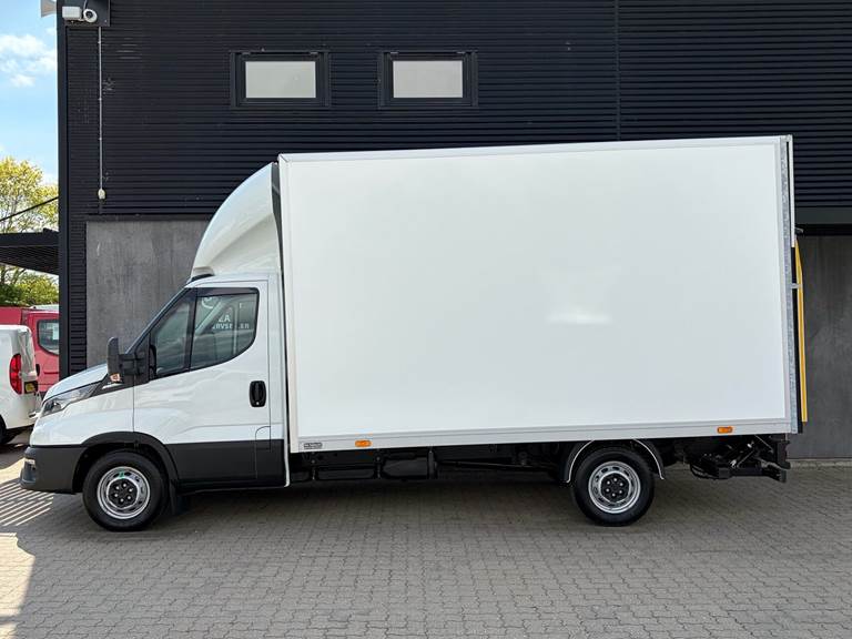 Iveco Daily 3,0 35S18 4200mm D 180HK Ladv./Chas. 8g Aut.